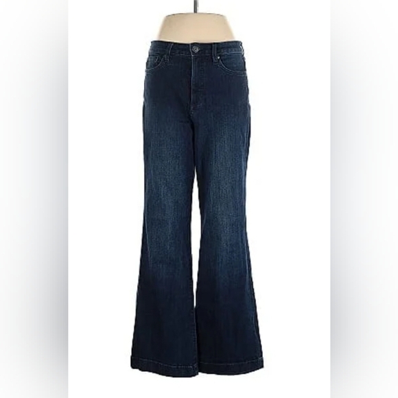LC Lauren Conrad Denim - Women's LC Lauren Conrad Flare Blue Jeans, Size 10S, Pre-Owned